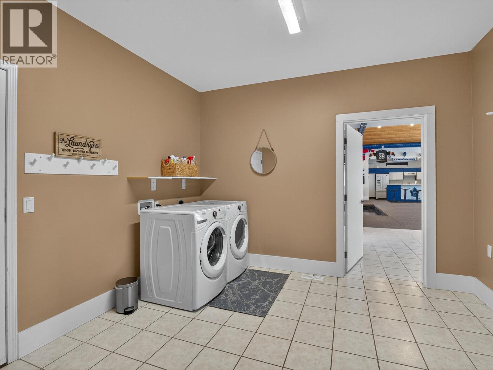 5955 Postill Lake Road, Kelowna, British Columbia  V1X 7V3 - Photo 24 - 10382806