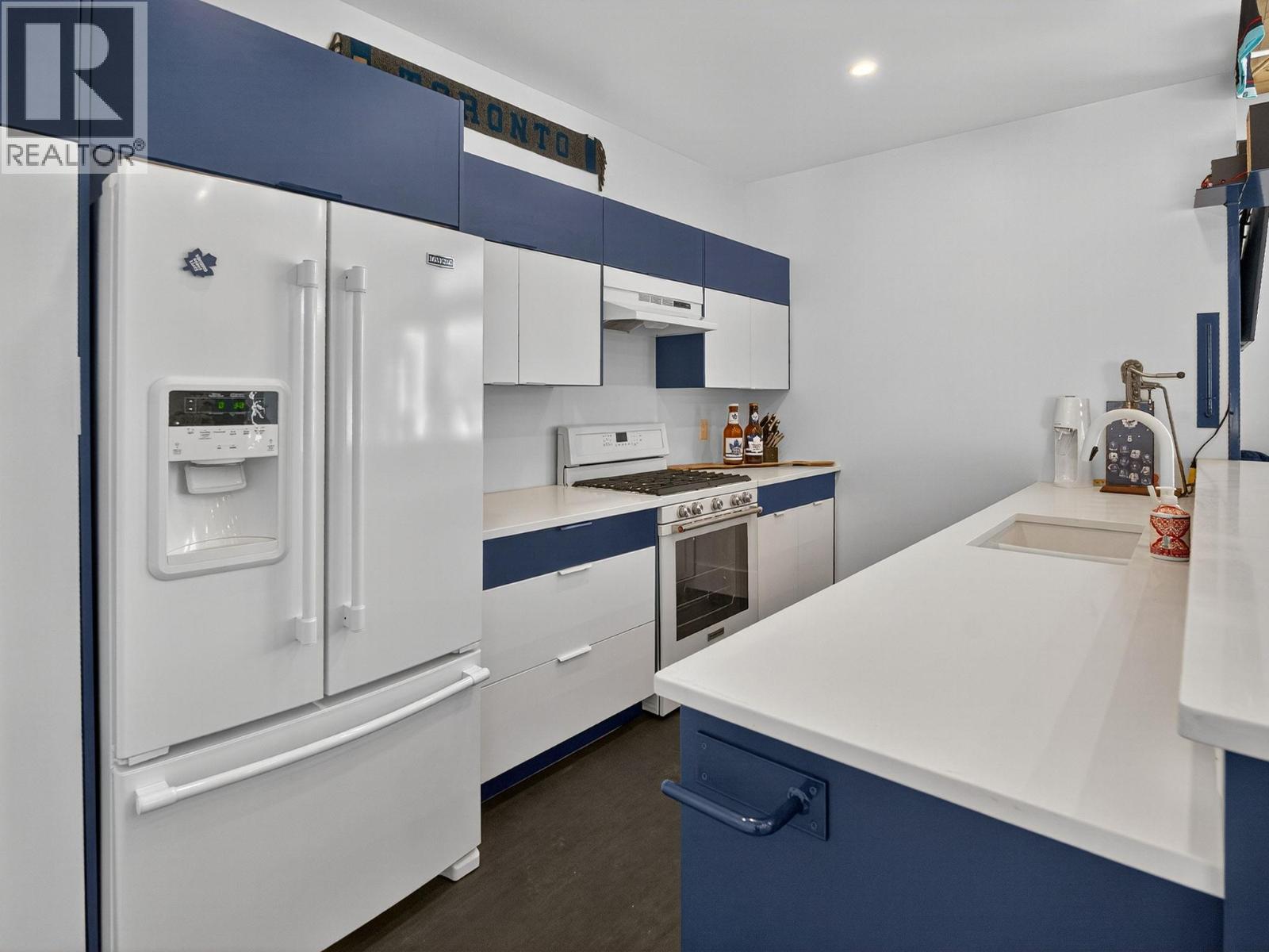 5955 Postill Lake Road, Kelowna, British Columbia  V1X 7V3 - Photo 35 - 10382806