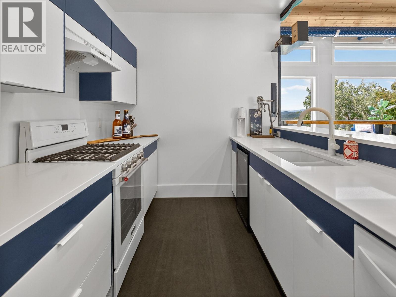 5955 Postill Lake Road, Kelowna, British Columbia  V1X 7V3 - Photo 37 - 10382806