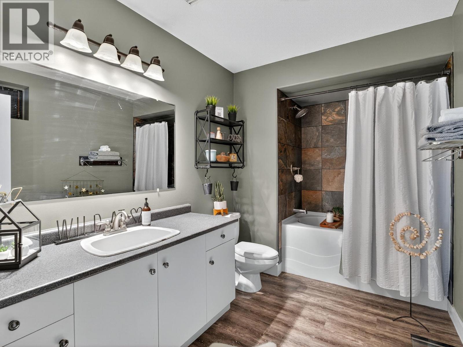 5955 Postill Lake Road, Kelowna, British Columbia  V1X 7V3 - Photo 47 - 10382806