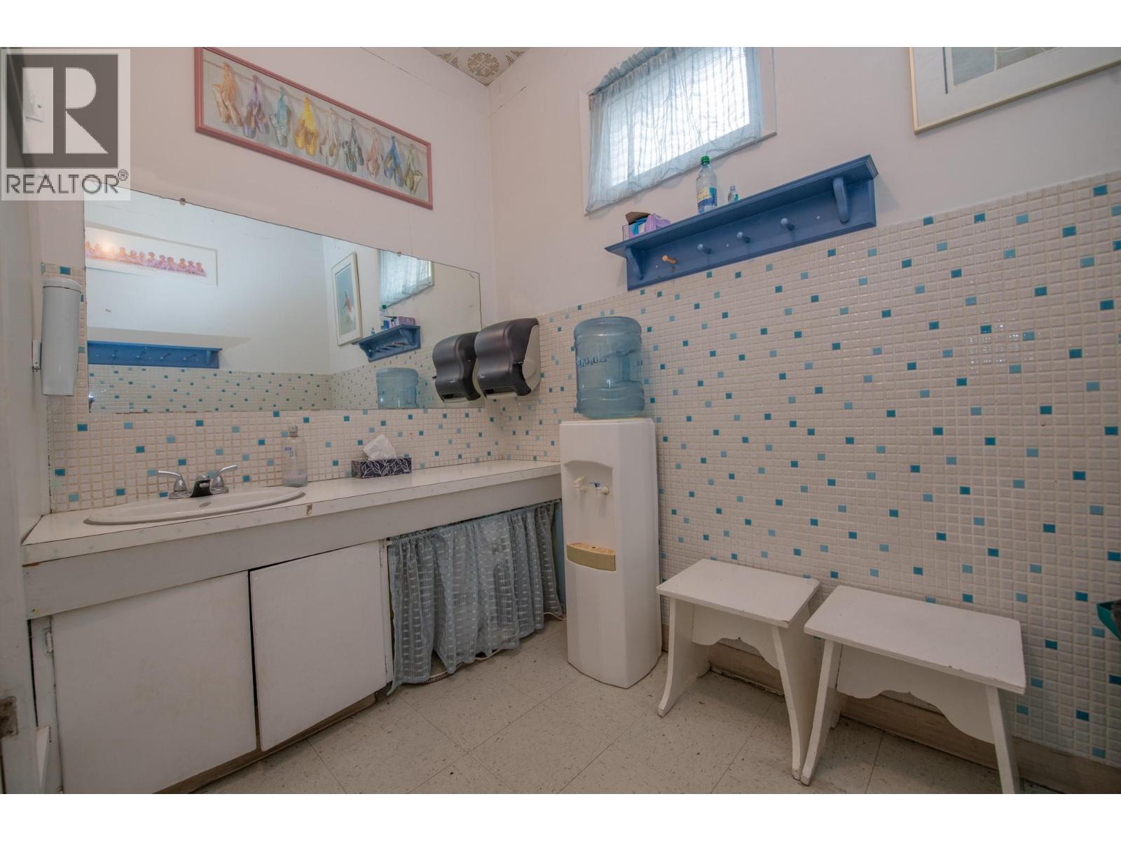 4111 27 Street, Vernon, British Columbia  V1T 4Y2 - Photo 8 - 10382772