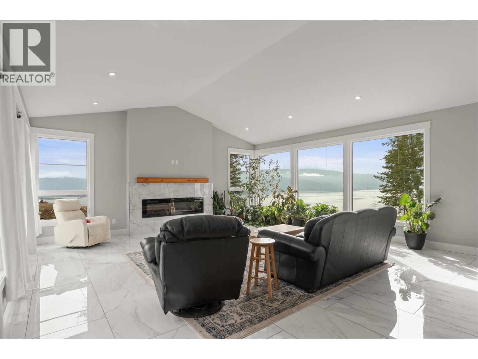 91 Lester Road, Vernon, British Columbia  V1H 2G3 - Photo 27 - 10382399