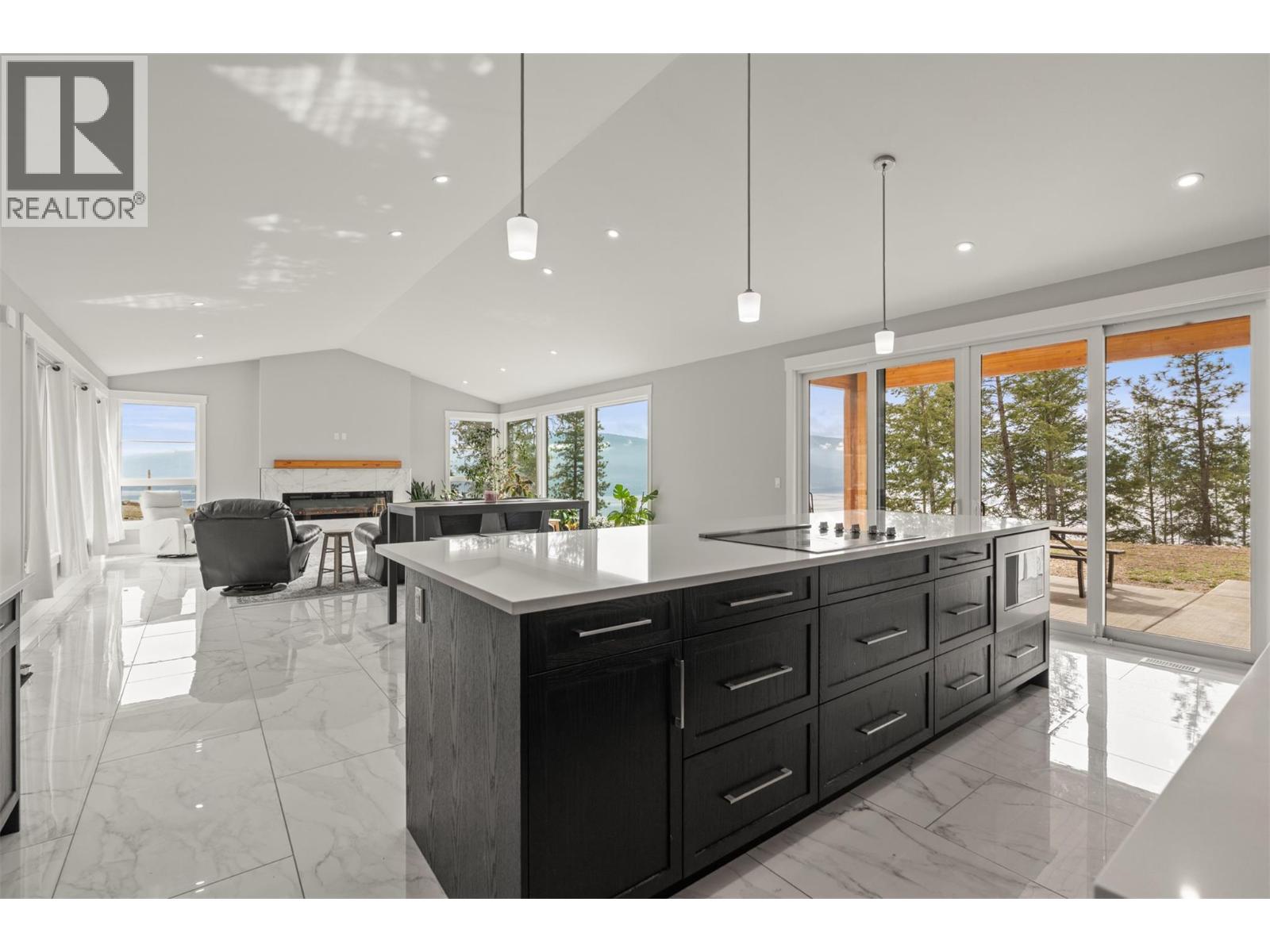 91 Lester Road, Vernon, British Columbia  V1H 2G3 - Photo 40 - 10382399