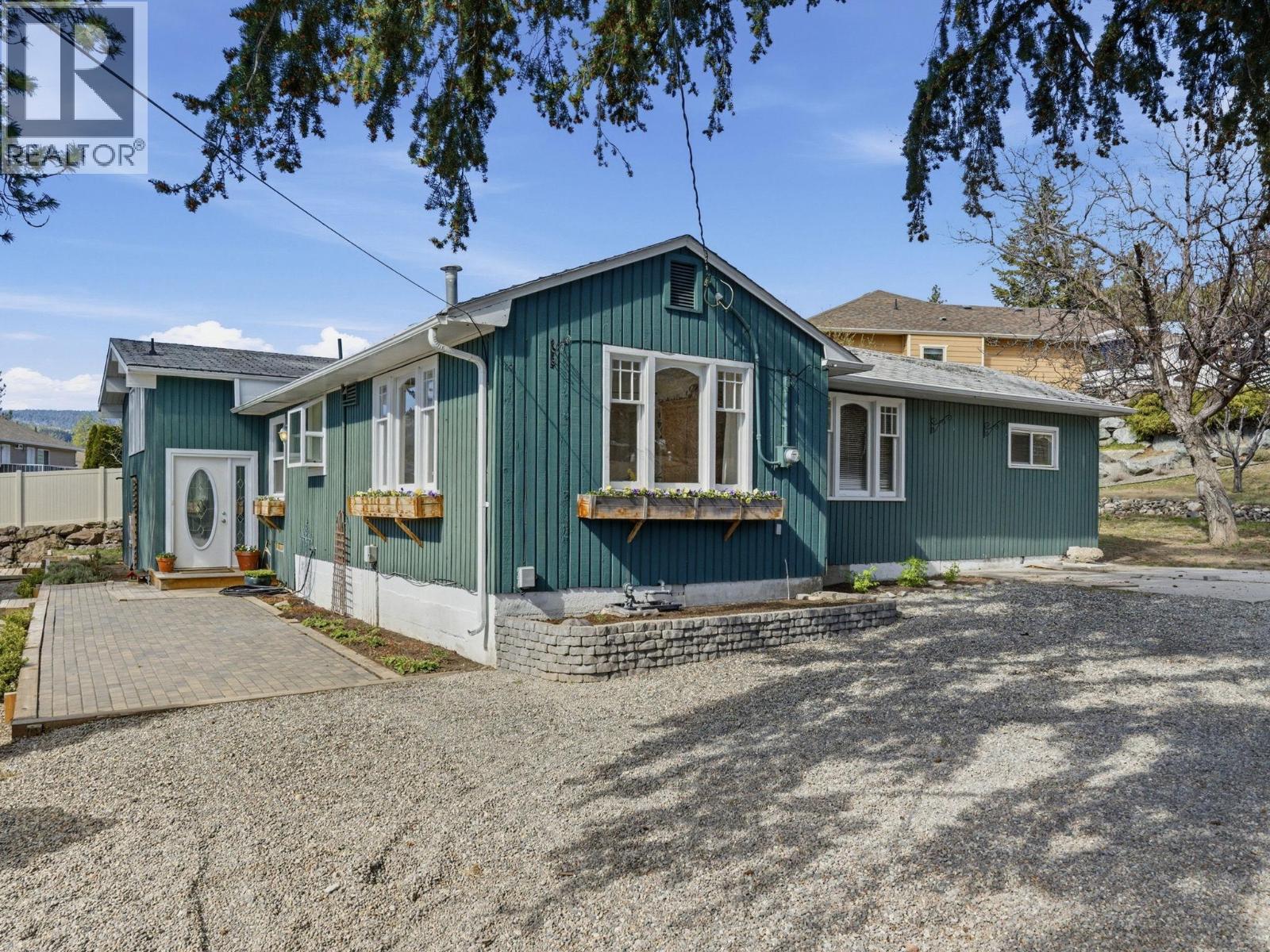 3090 Smith Creek Road, West Kelowna, British Columbia  V4T 1M8 - Photo 2 - 10382567