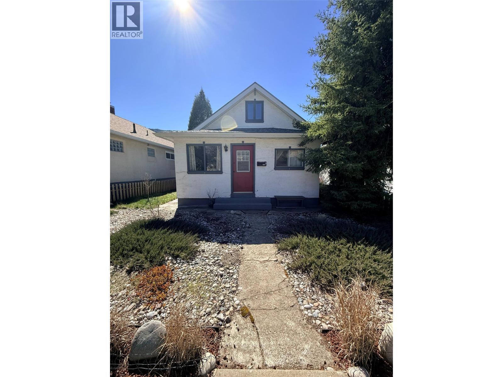 1522 Third Avenue, Trail, British Columbia  V1R 1P7 - Photo 1 - 10382832