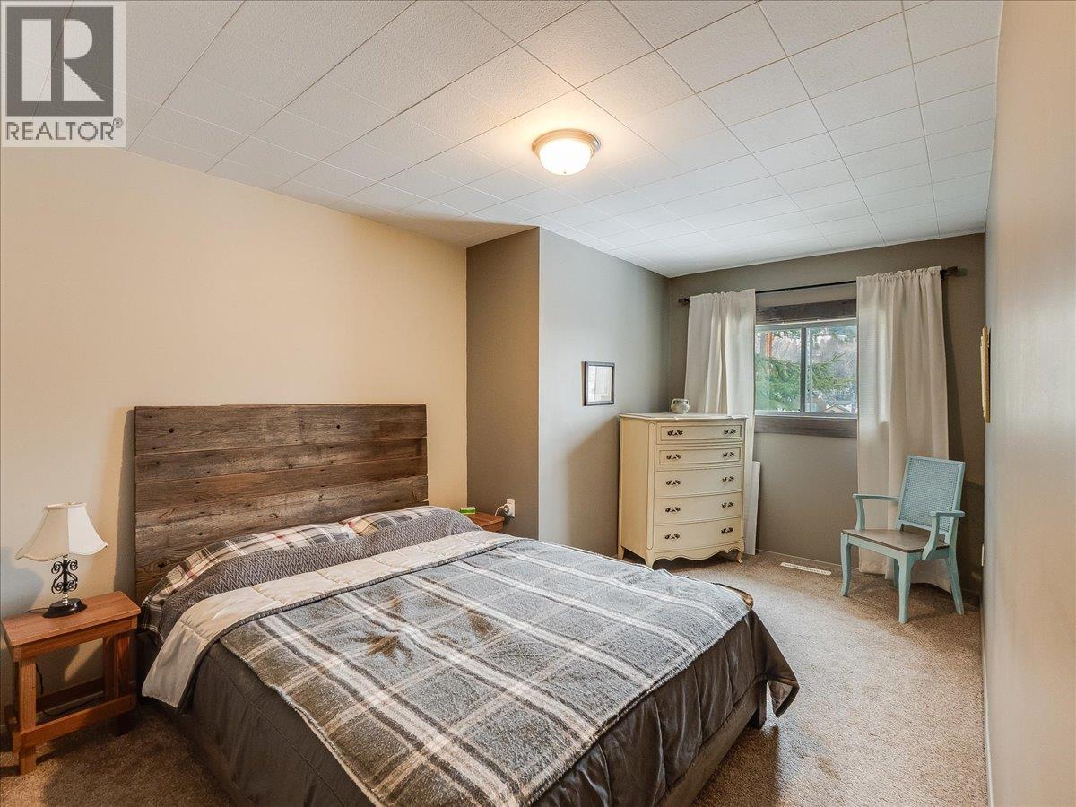 1522 Third Avenue, Trail, British Columbia  V1R 1P7 - Photo 10 - 10382832