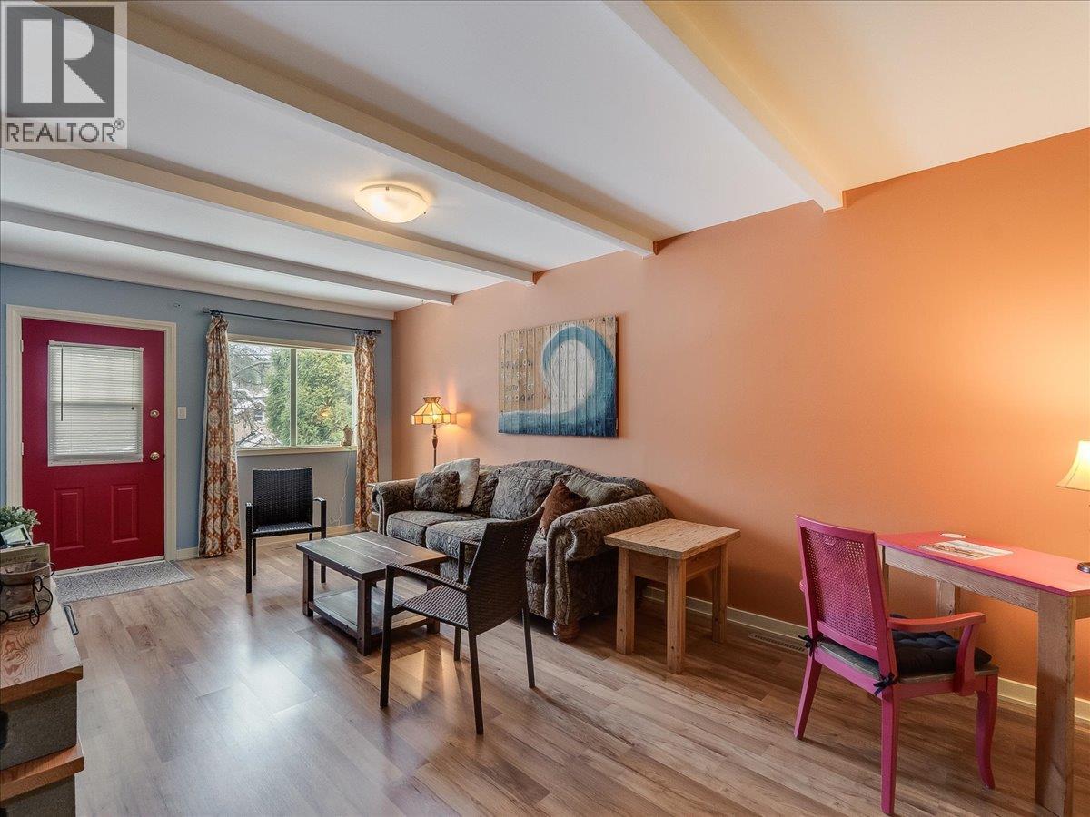 1522 Third Avenue, Trail, British Columbia  V1R 1P7 - Photo 7 - 10382832