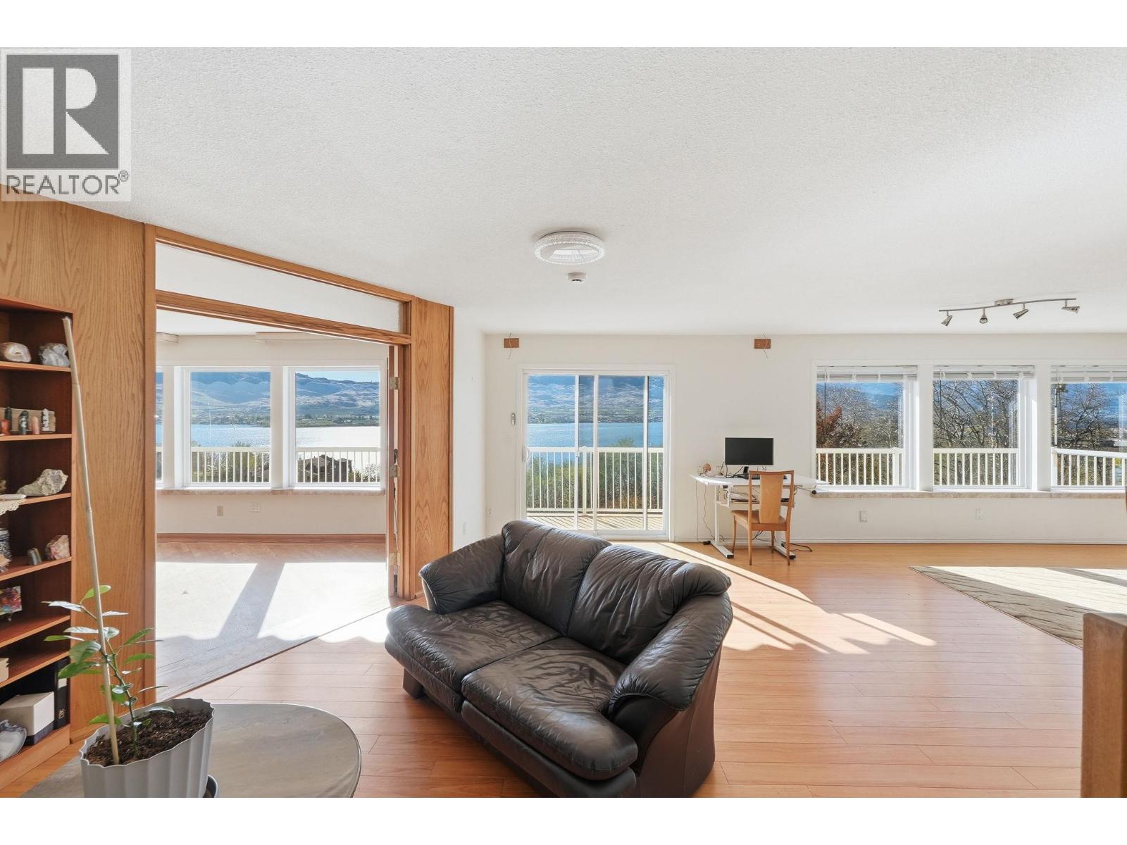 4616 37th Street, Osoyoos, British Columbia  V0H 1V6 - Photo 10 - 10379992