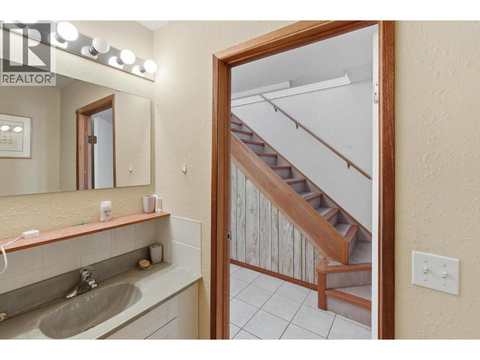 4616 37th Street, Osoyoos, British Columbia  V0H 1V6 - Photo 47 - 10379992