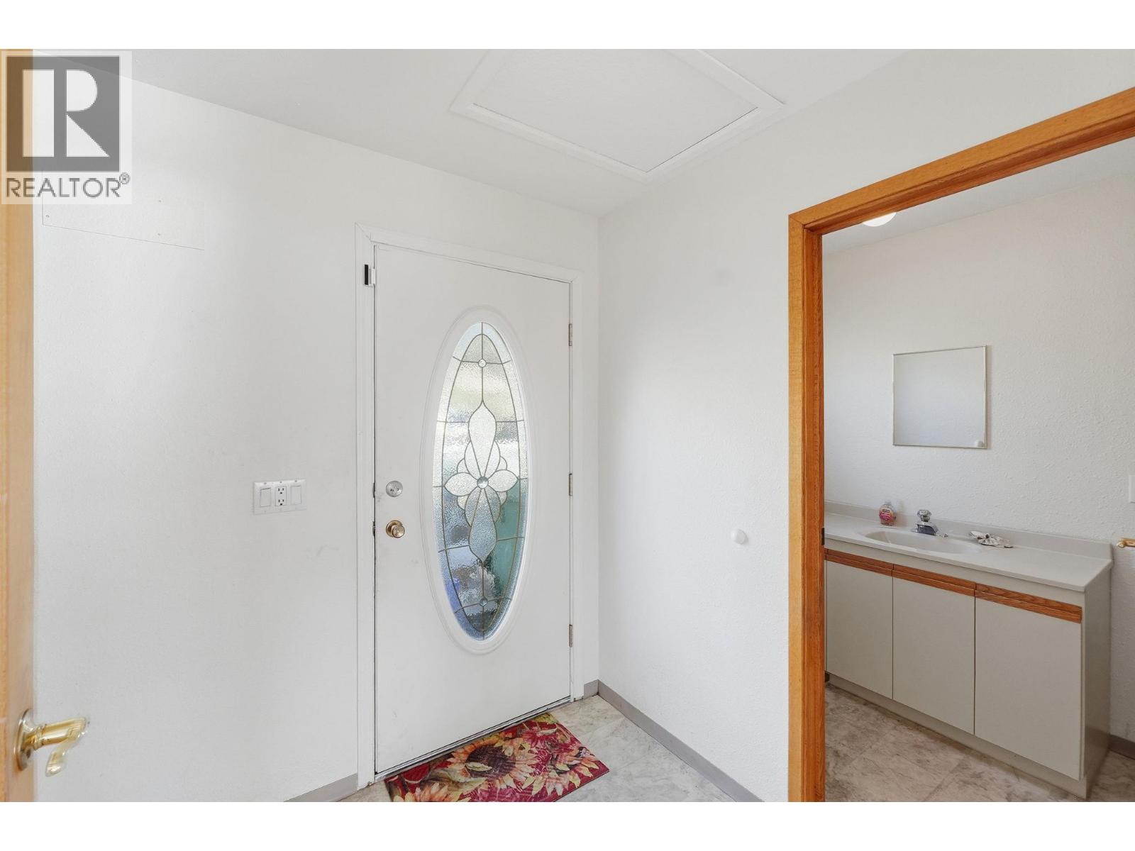 4616 37th Street, Osoyoos, British Columbia  V0H 1V6 - Photo 8 - 10379992