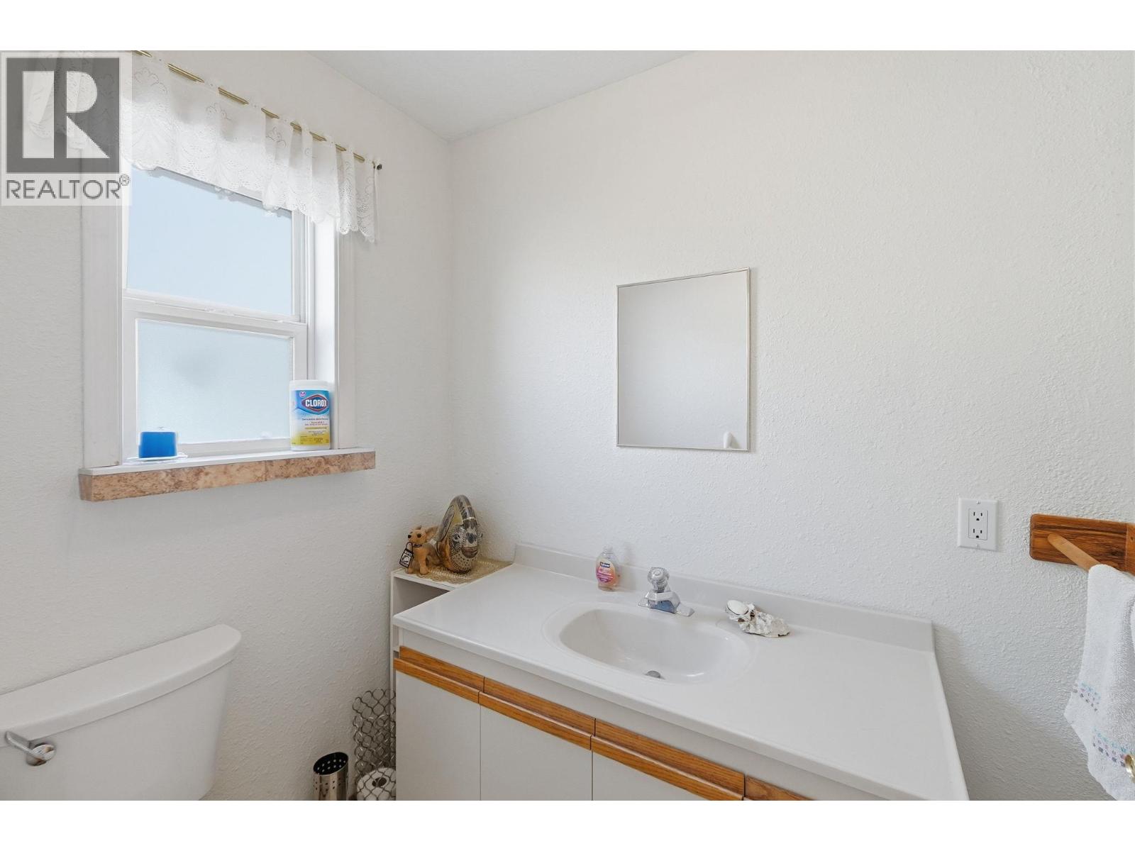 4616 37th Street, Osoyoos, British Columbia  V0H 1V6 - Photo 9 - 10379992