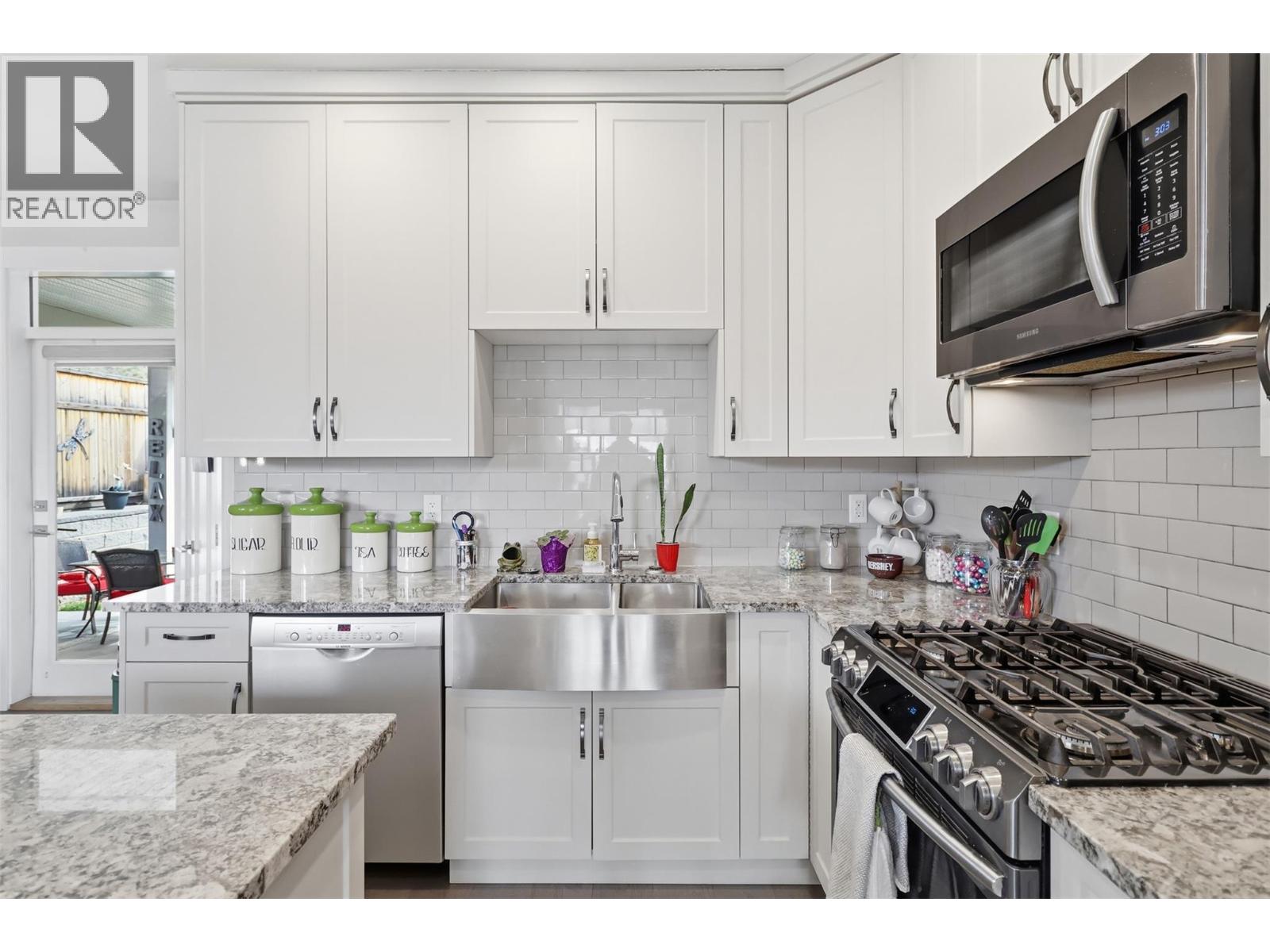 1580 Emerald Drive, Kamloops, British Columbia  V2E 0C1 - Photo 10 - 10382834