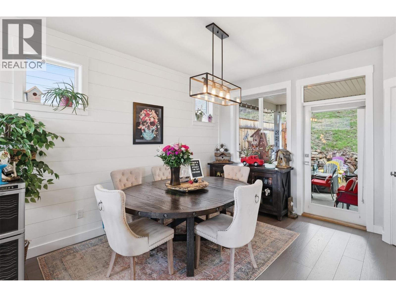 1580 Emerald Drive, Kamloops, British Columbia  V2E 0C1 - Photo 11 - 10382834