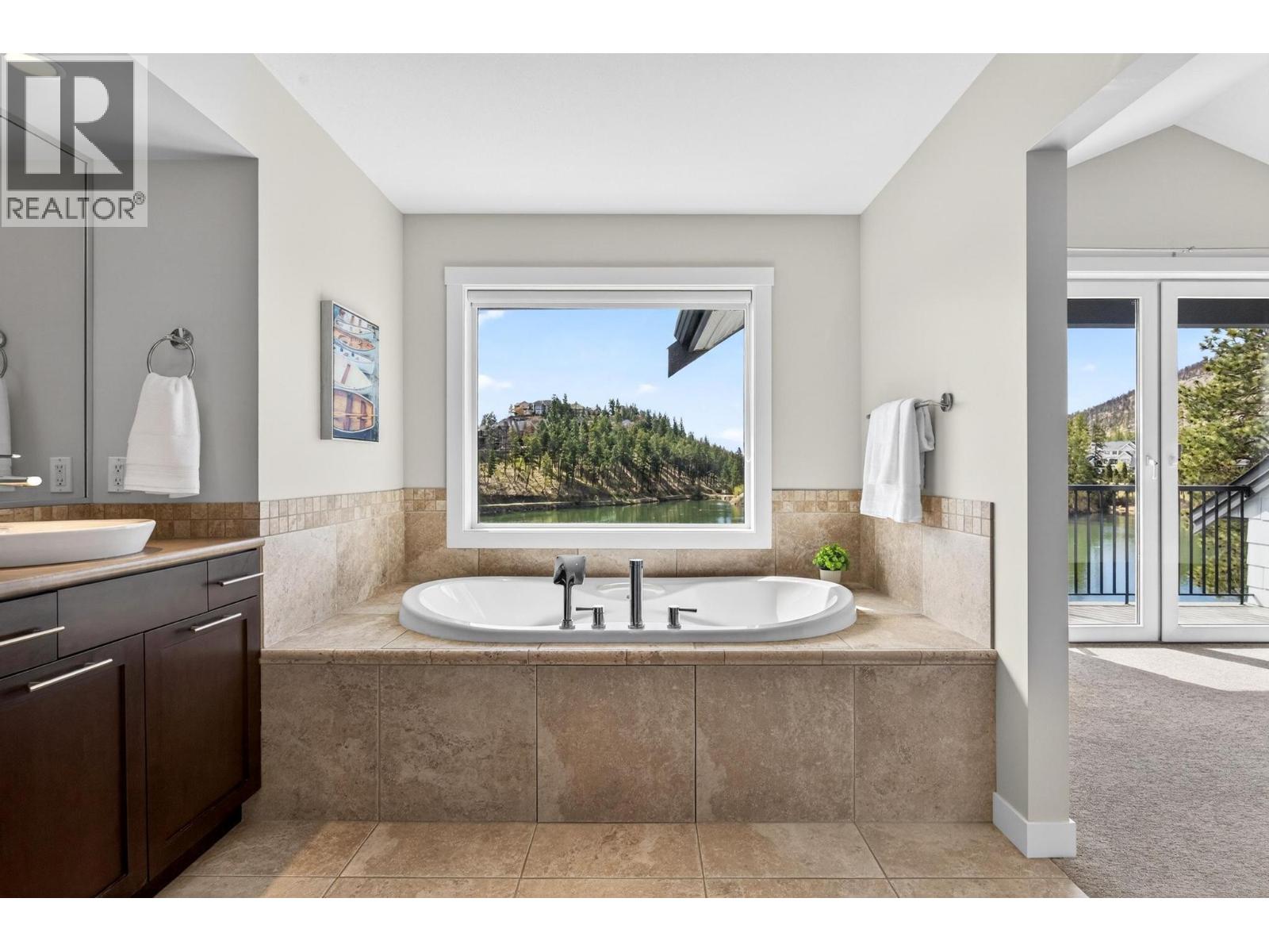 1894 Hidden Lake Place, Kelowna, British Columbia  V1V 2W8 - Photo 35 - 10382703