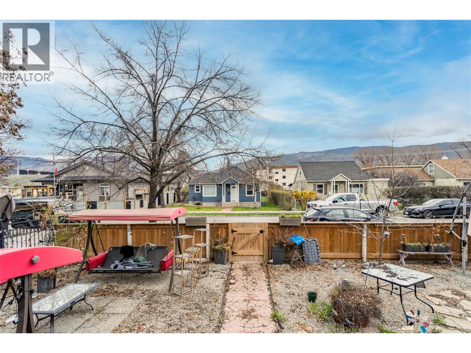 126 Bassett Street, Penticton, British Columbia  V2A 5W2 - Photo 4 - 10382288