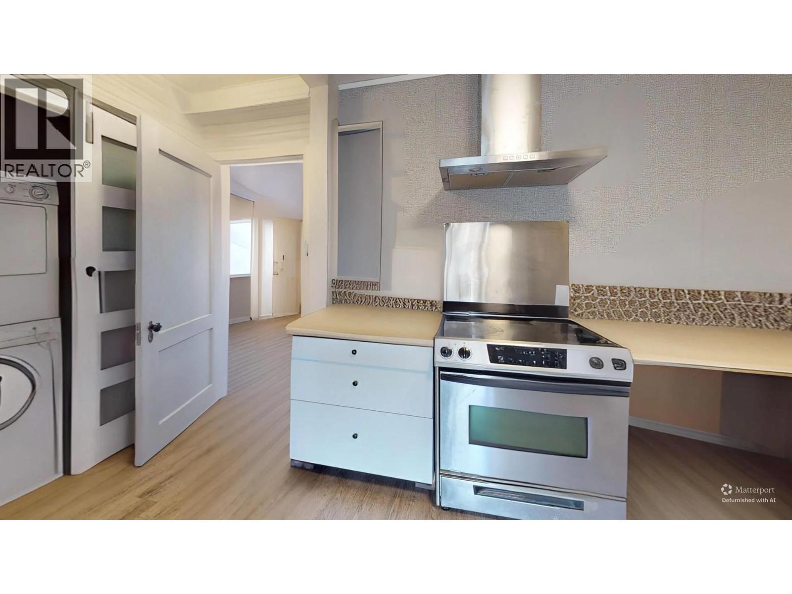 126 Bassett Street, Penticton, British Columbia  V2A 5W2 - Photo 9 - 10382288