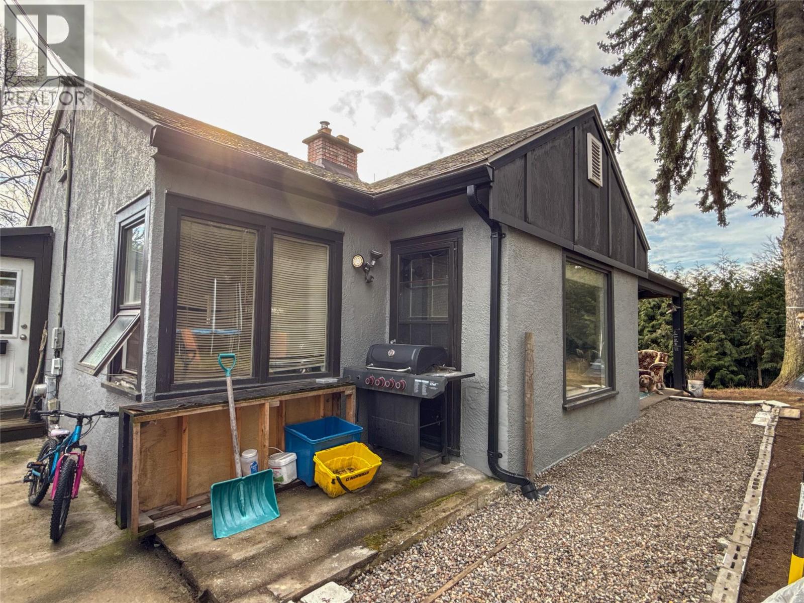 2533 Columbia Avenue, Castlegar, British Columbia  V1N 2X4 - Photo 17 - 10382159