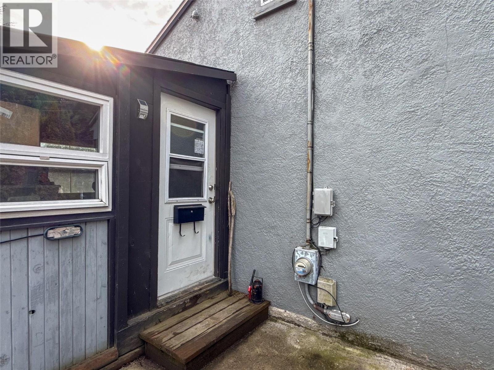 2533 Columbia Avenue, Castlegar, British Columbia  V1N 2X4 - Photo 18 - 10382159