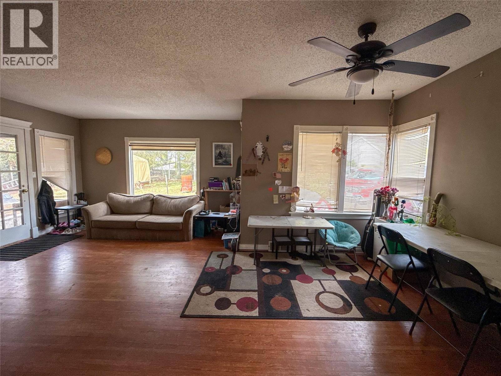 2533 Columbia Avenue, Castlegar, British Columbia  V1N 2X4 - Photo 25 - 10382159