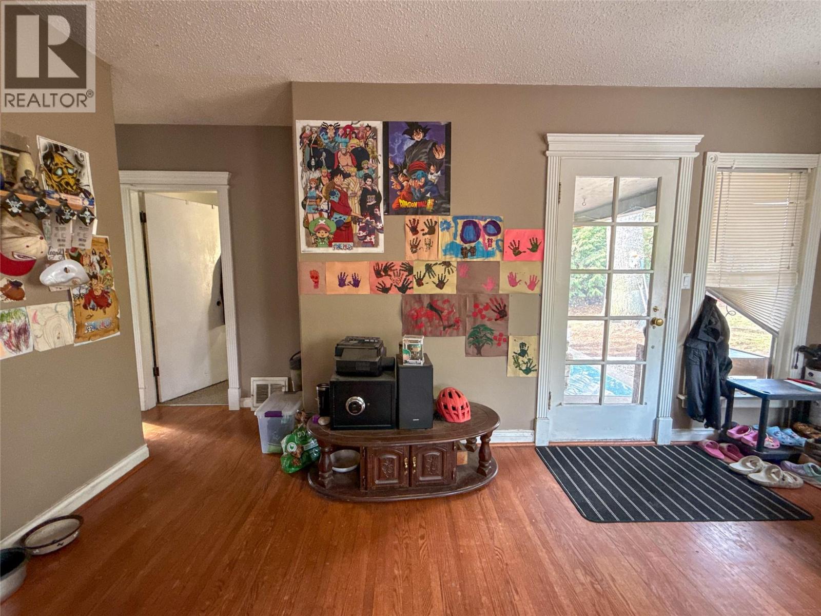 2533 Columbia Avenue, Castlegar, British Columbia  V1N 2X4 - Photo 26 - 10382159