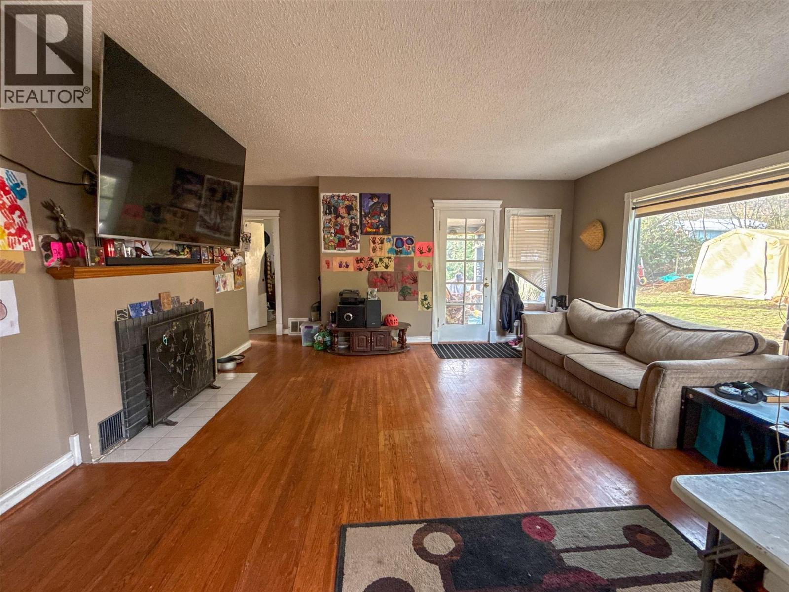 2533 Columbia Avenue, Castlegar, British Columbia  V1N 2X4 - Photo 31 - 10382159