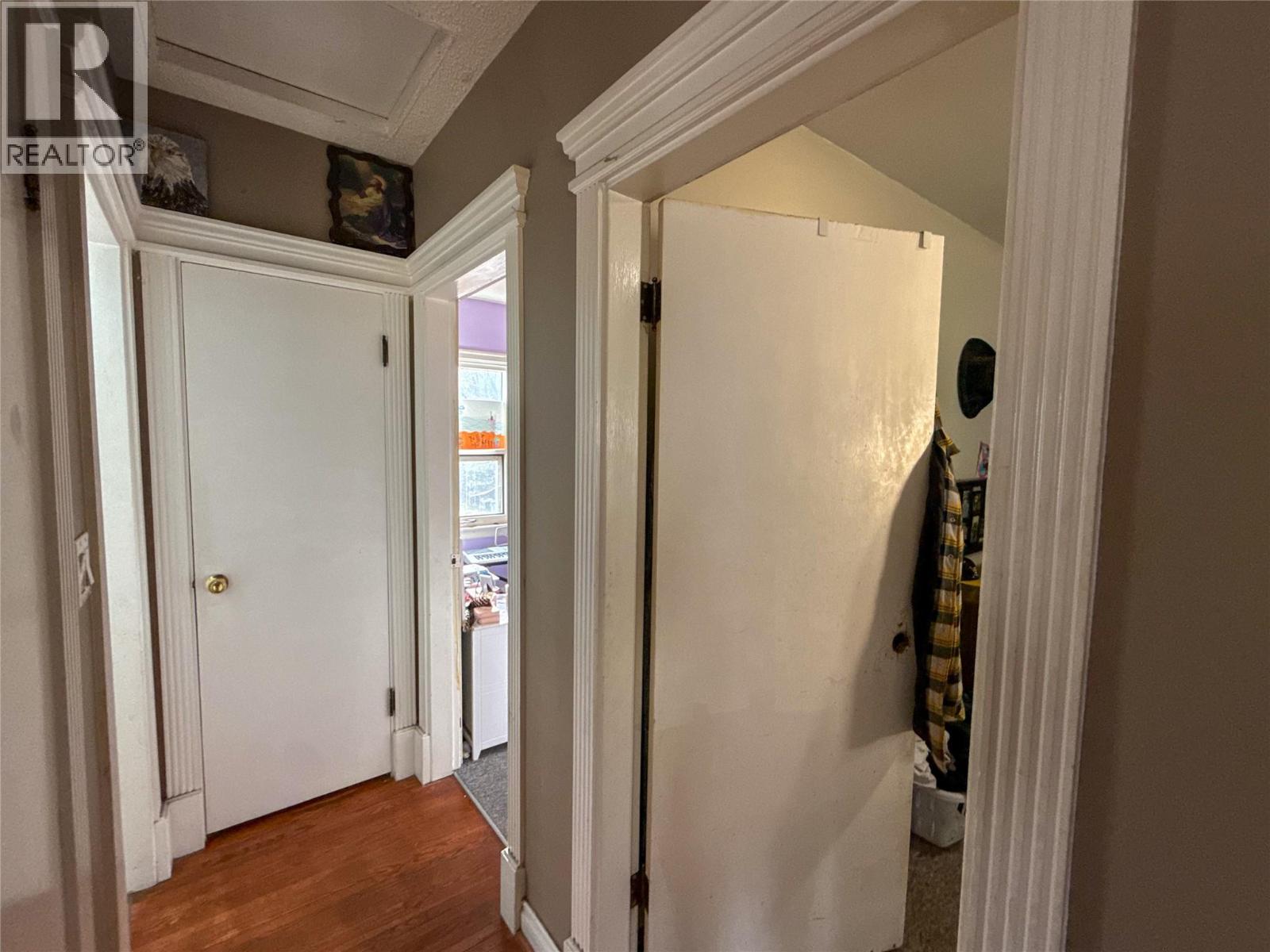 2533 Columbia Avenue, Castlegar, British Columbia  V1N 2X4 - Photo 33 - 10382159