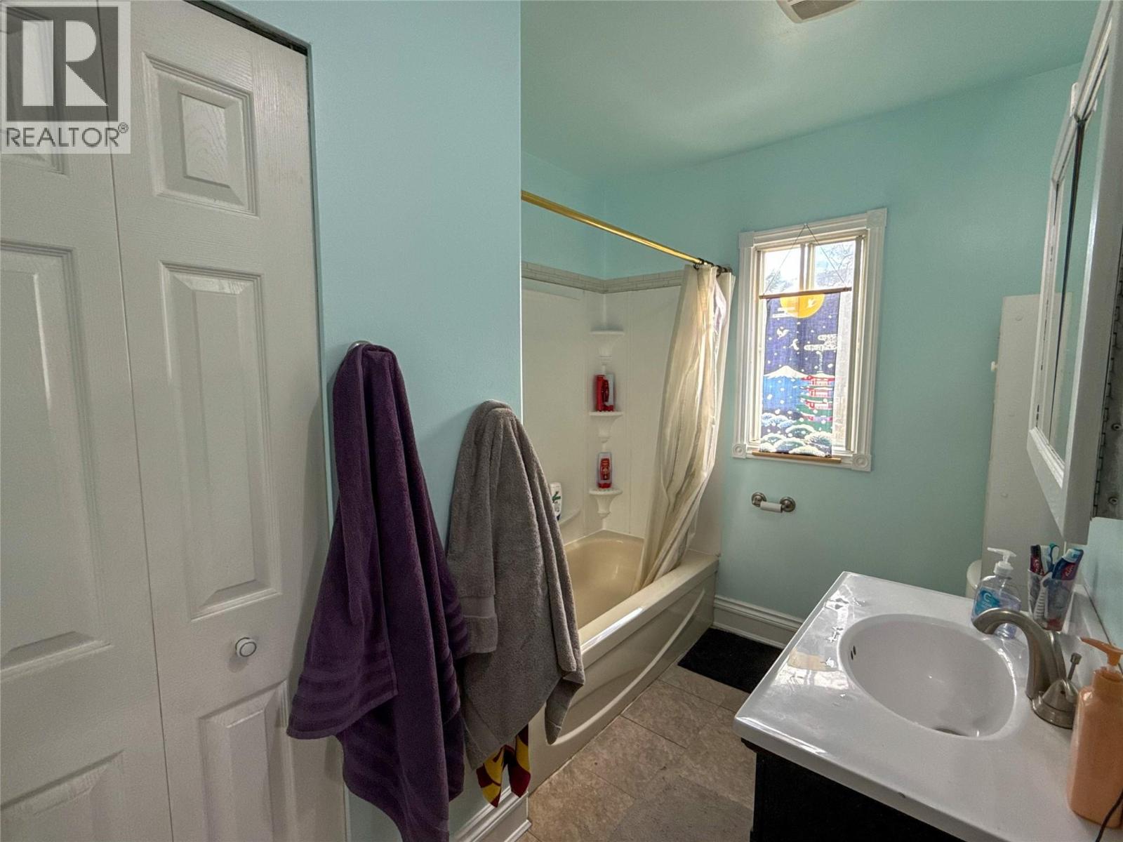 2533 Columbia Avenue, Castlegar, British Columbia  V1N 2X4 - Photo 37 - 10382159