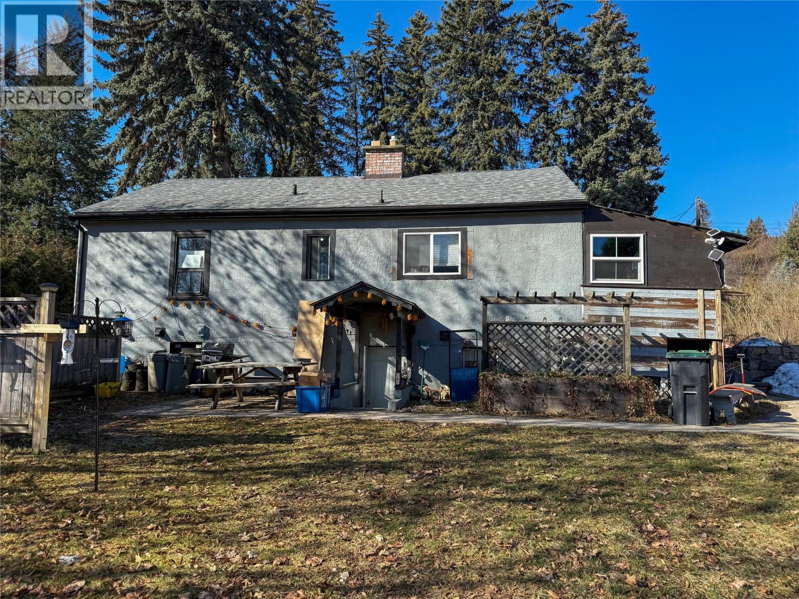 2533 Columbia Avenue, Castlegar, British Columbia  V1N 2X4 - Photo 40 - 10382159