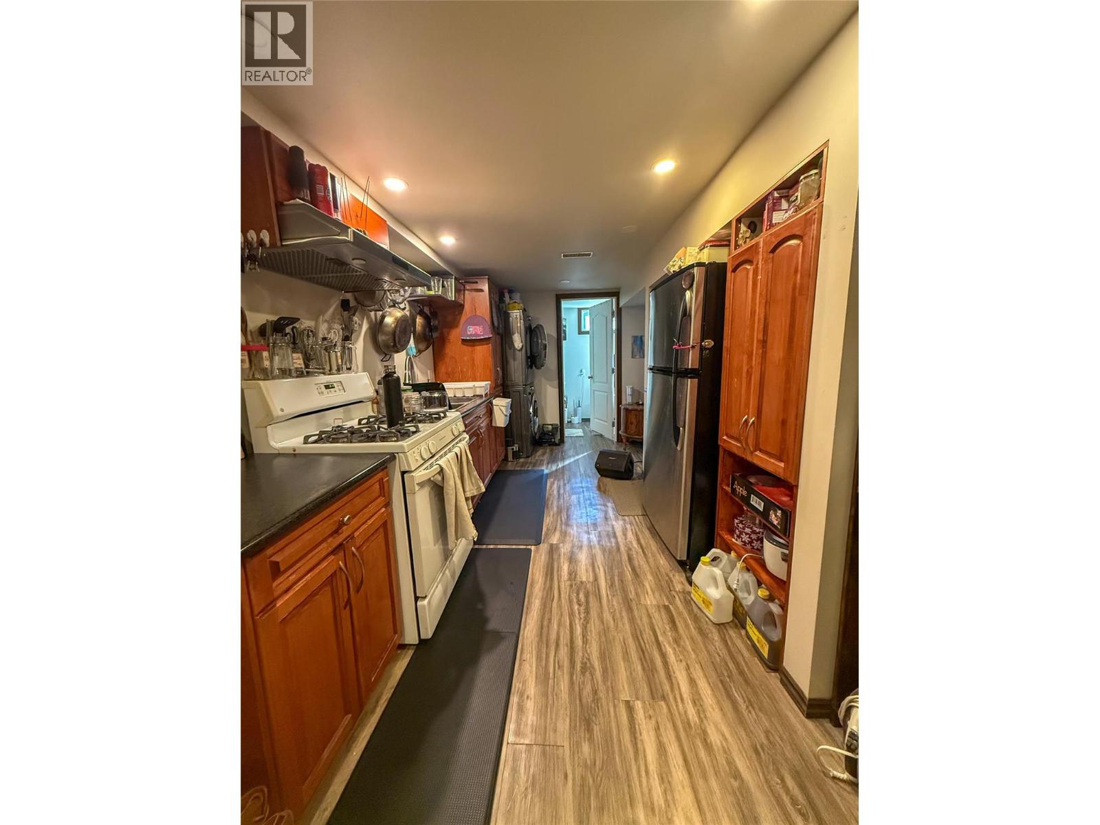 2533 Columbia Avenue, Castlegar, British Columbia  V1N 2X4 - Photo 43 - 10382159