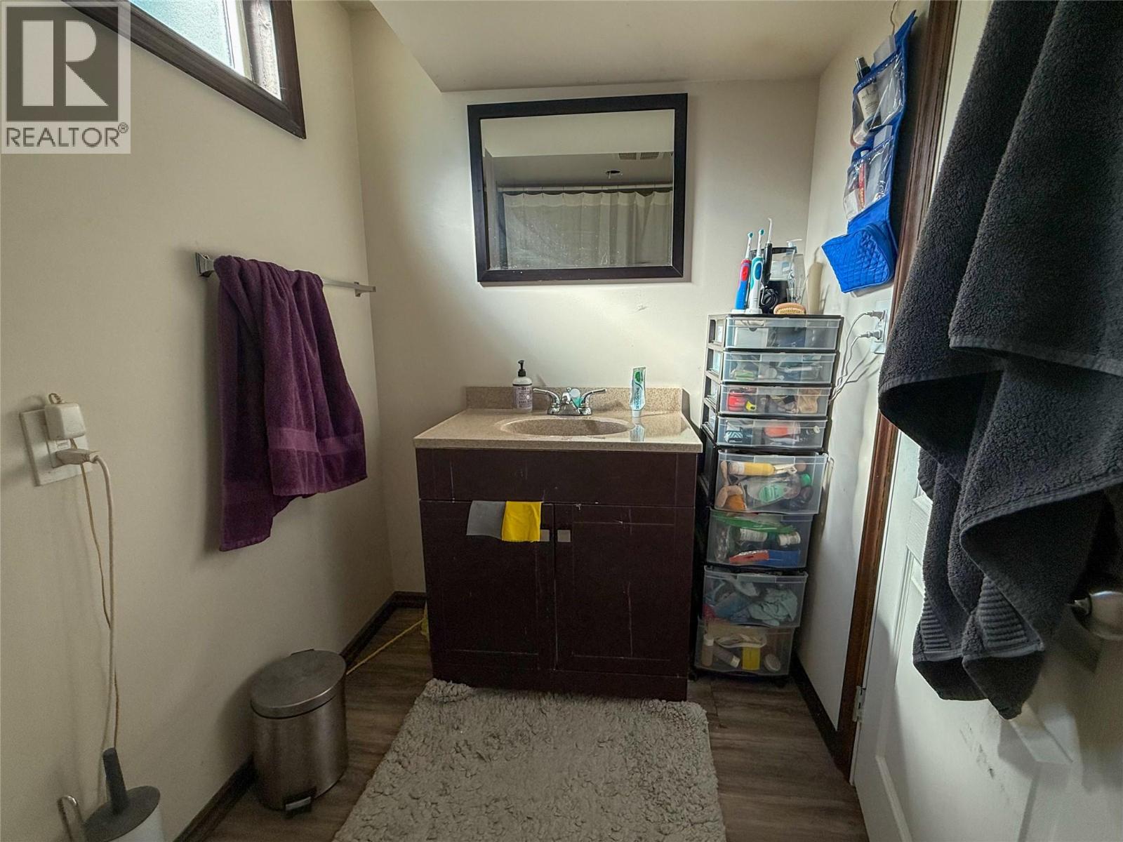 2533 Columbia Avenue, Castlegar, British Columbia  V1N 2X4 - Photo 49 - 10382159