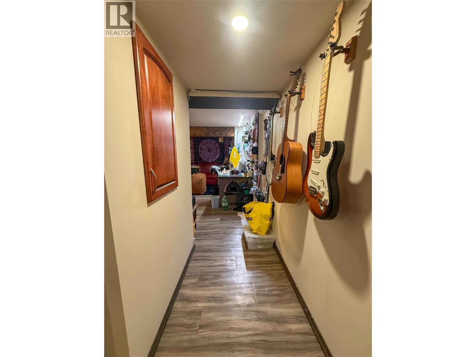 2533 Columbia Avenue, Castlegar, British Columbia  V1N 2X4 - Photo 53 - 10382159