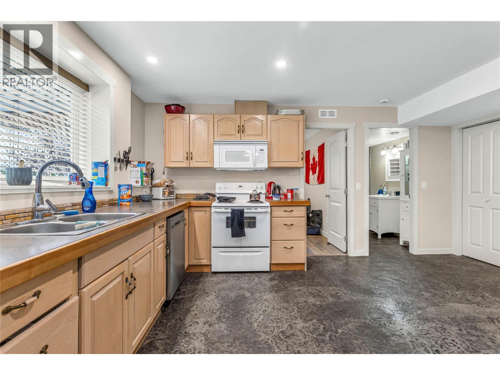 607 Lefevere Avenue, Kelowna, British Columbia  V1W 5G7 - Photo 47 - 10382779