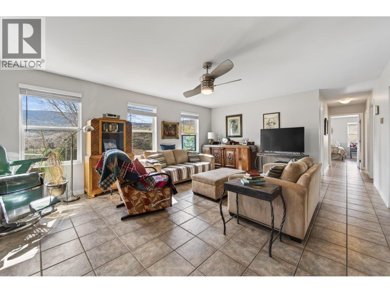 3876 Hills Frontage Road, Cache Creek, British Columbia  V0K 1H1 - Photo 10 - 10382748