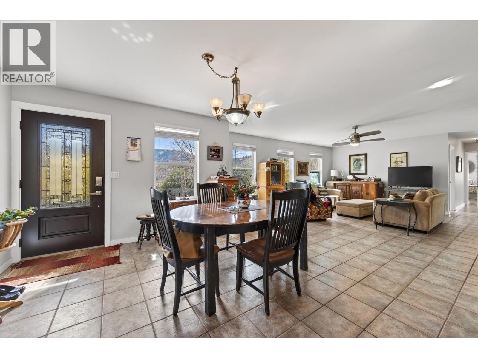 3876 Hills Frontage Road, Cache Creek, British Columbia  V0K 1H1 - Photo 15 - 10382748