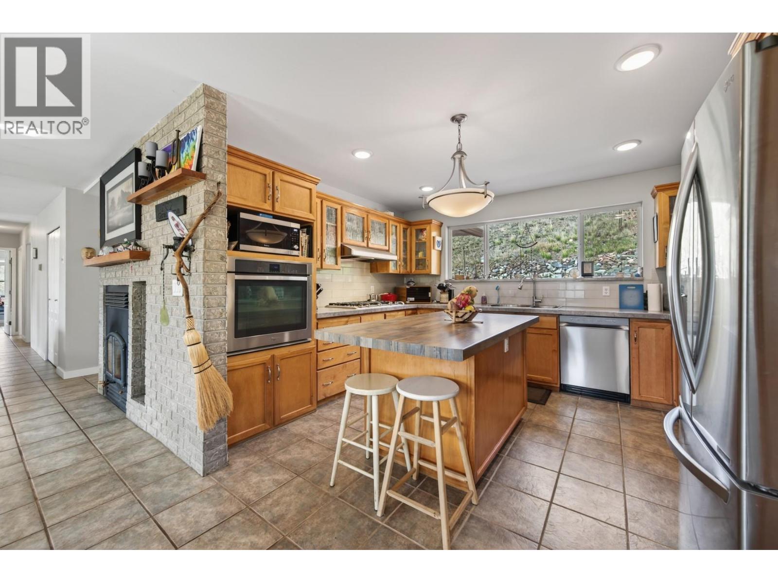 3876 Hills Frontage Road, Cache Creek, British Columbia  V0K 1H1 - Photo 5 - 10382748