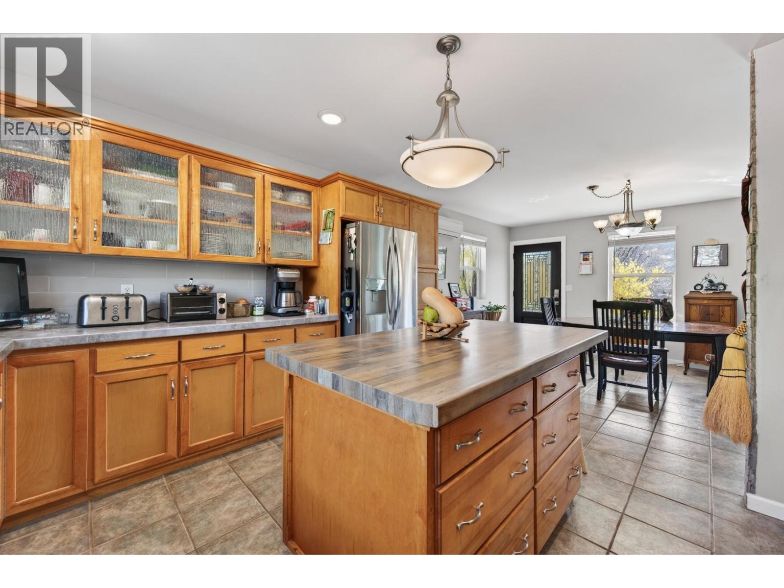 3876 Hills Frontage Road, Cache Creek, British Columbia  V0K 1H1 - Photo 9 - 10382748