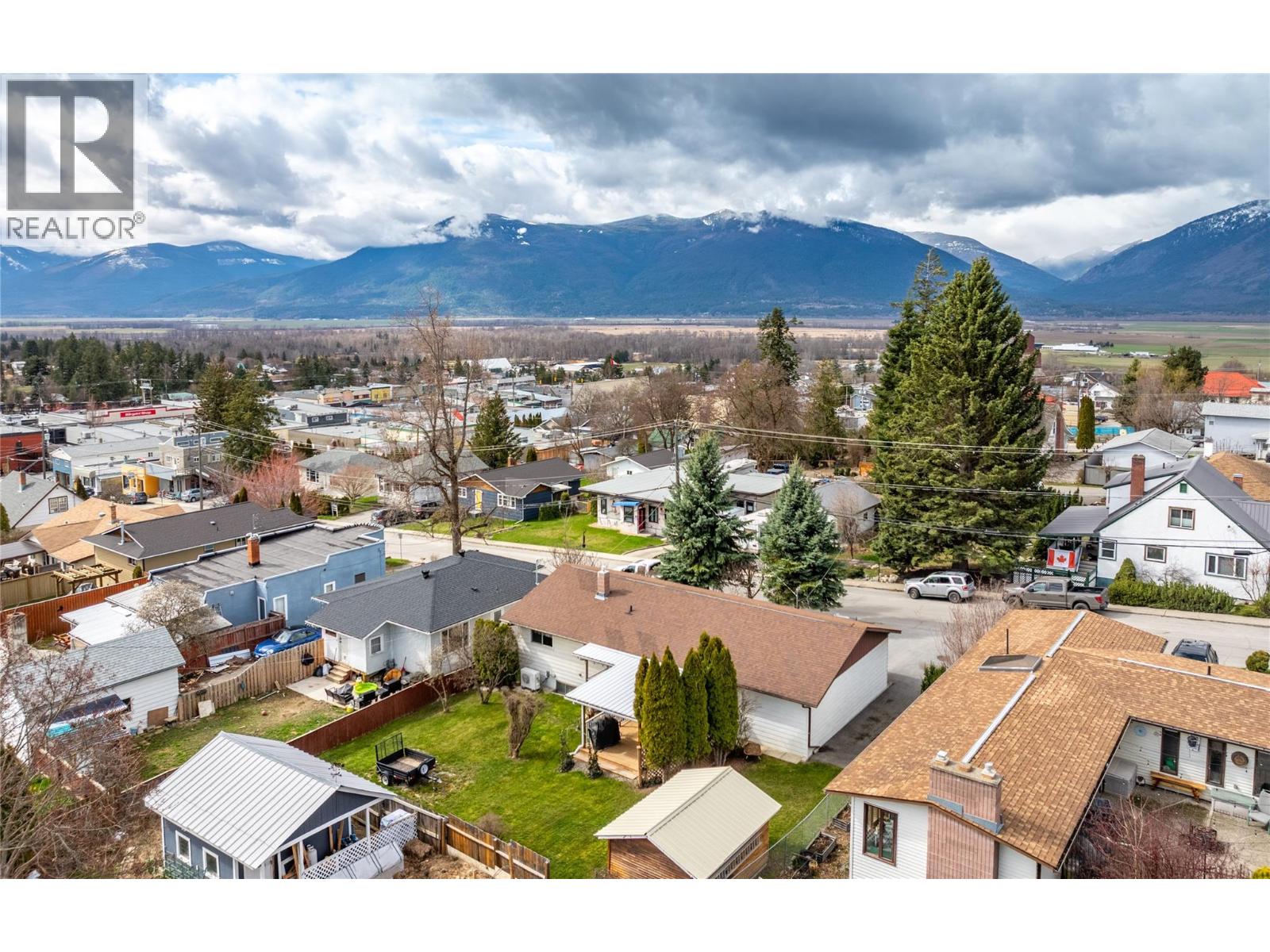 234 12th Avenue N, Creston, British Columbia  V0B 1G0 - Photo 9 - 10382750