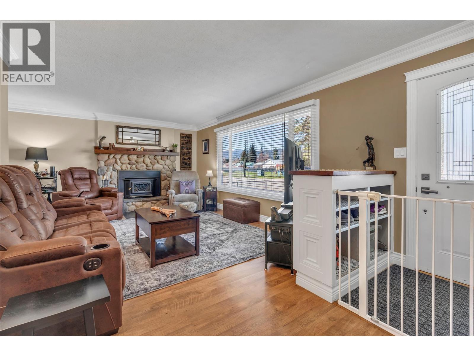 402 Billiter Avenue, Princeton, British Columbia  V0X 1W0 - Photo 4 - 10382344