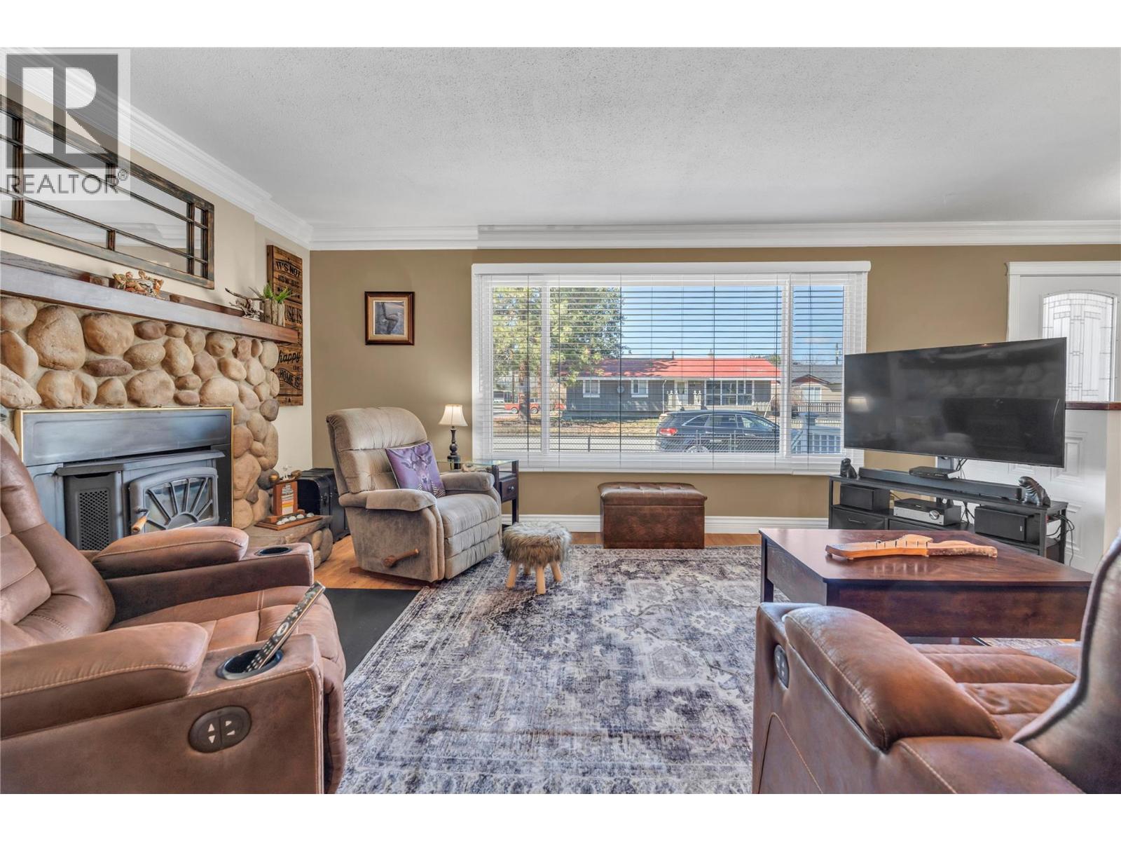 402 Billiter Avenue, Princeton, British Columbia  V0X 1W0 - Photo 7 - 10382344