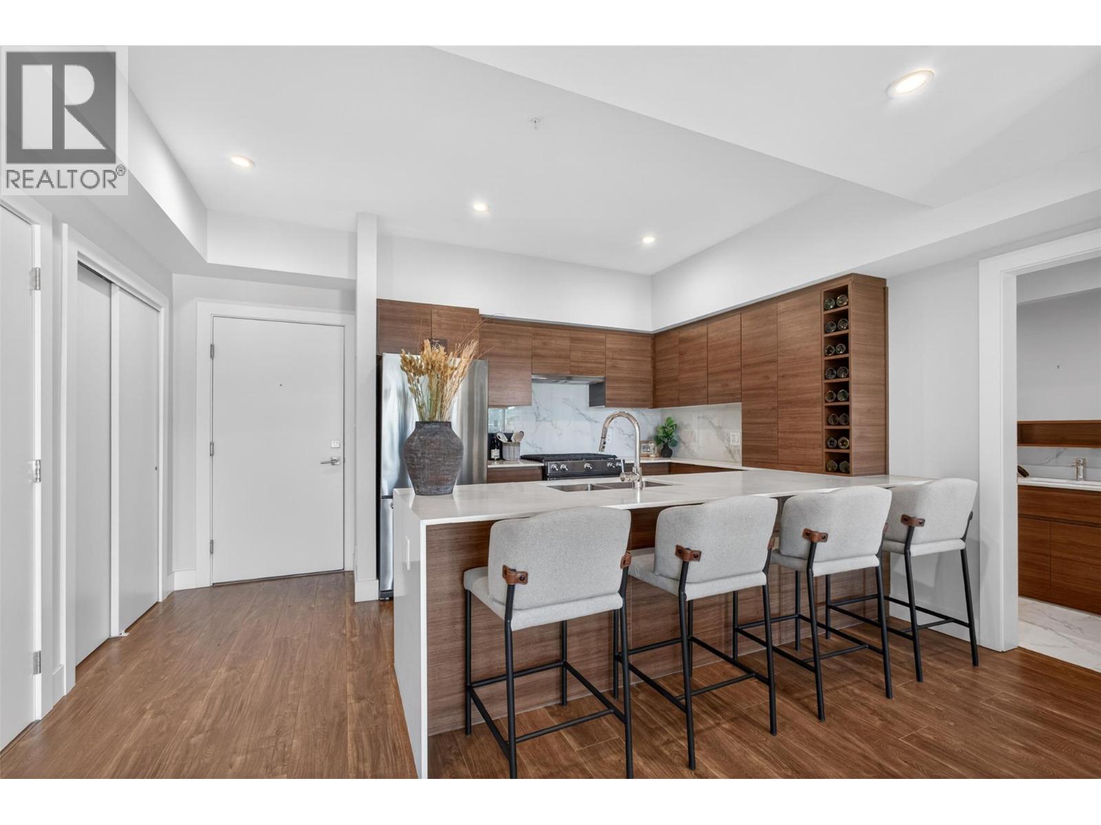 1925 Enterprise Way Unit# 505, Kelowna, British Columbia  V1Y 0J8 - Photo 3 - 10381058