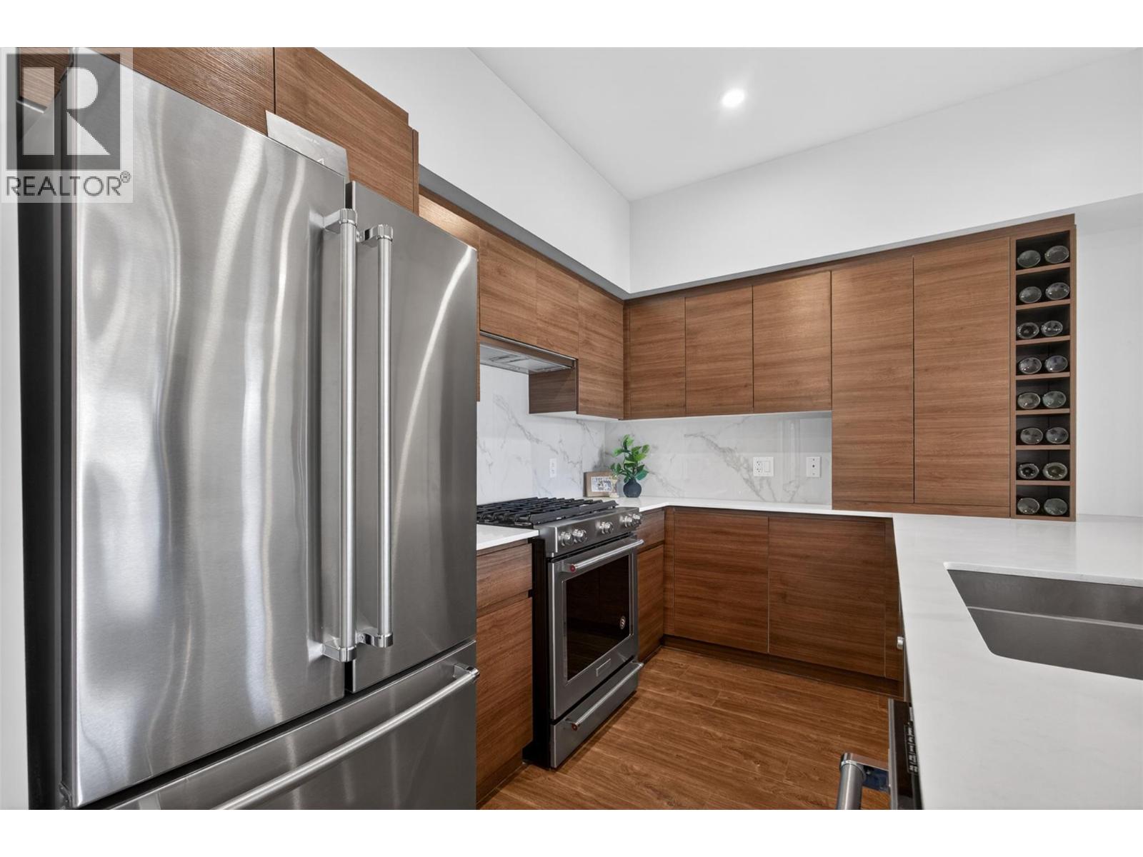 1925 Enterprise Way Unit# 505, Kelowna, British Columbia  V1Y 0J8 - Photo 4 - 10381058