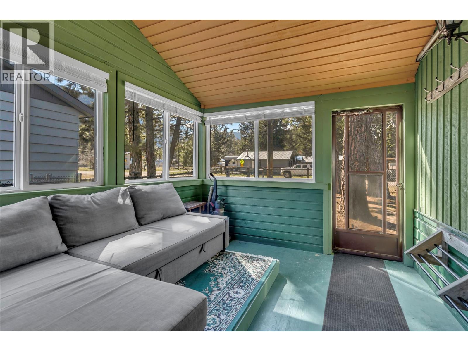 2615 Nicola Avenue, Coalmont-Tulameen, British Columbia  V0X 1W0 - Photo 6 - 10382688