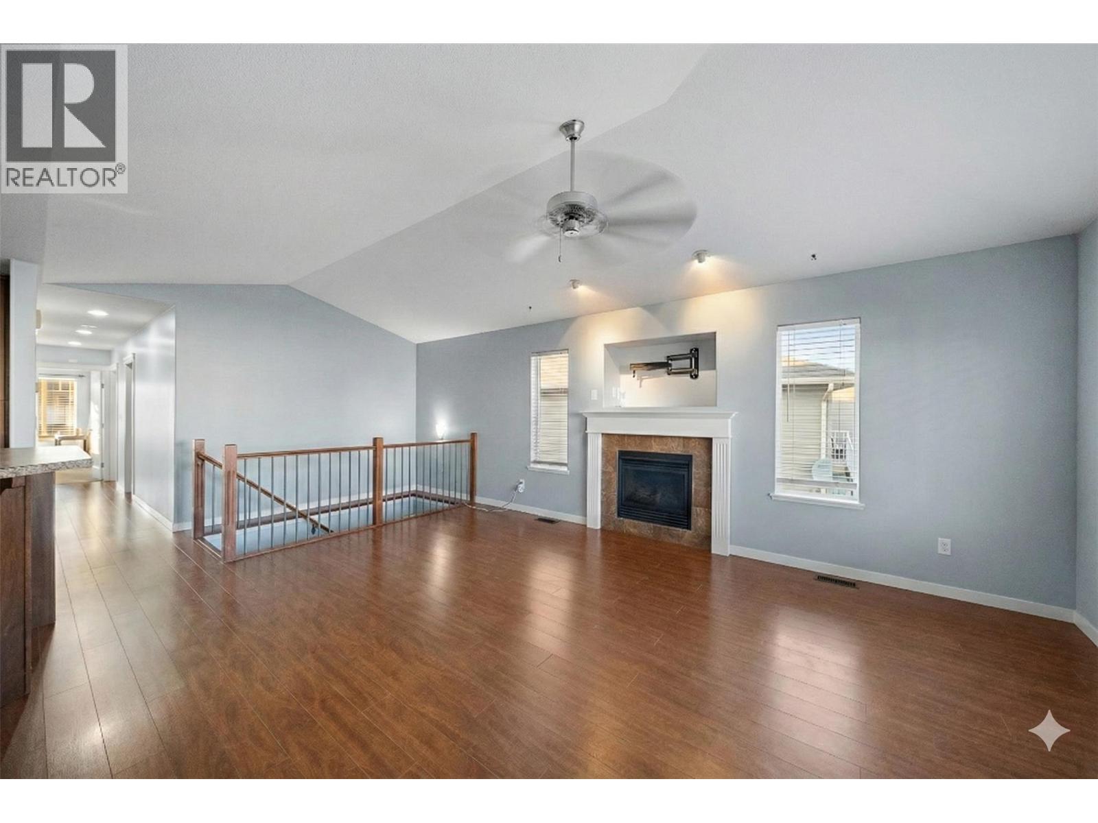 815 Nicolani Drive, Kamloops, British Columbia  V2B 8C6 - Photo 8 - 10382383