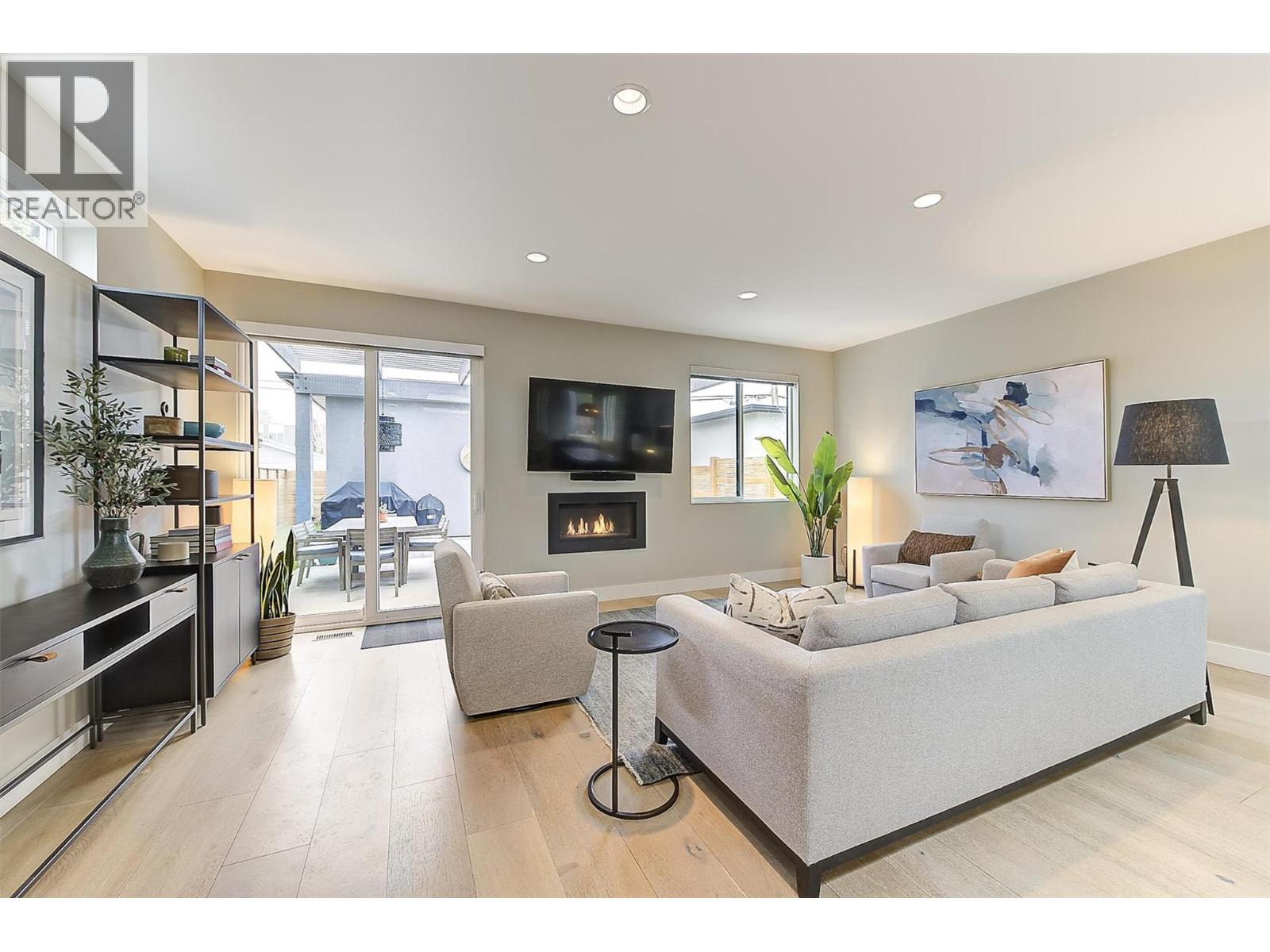 553 Patterson Avenue, Kelowna, British Columbia  V1Y 5C7 - Photo 11 - 10382351