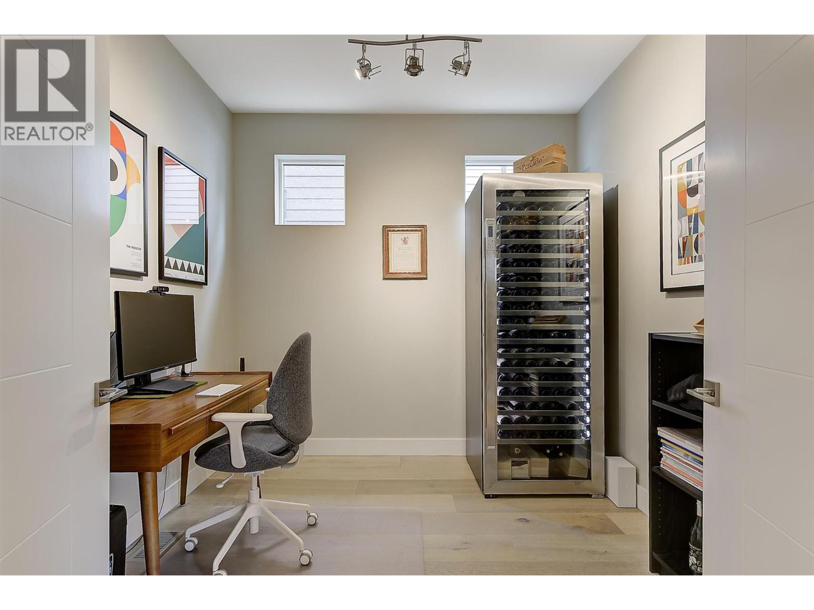 553 Patterson Avenue, Kelowna, British Columbia  V1Y 5C7 - Photo 19 - 10382351