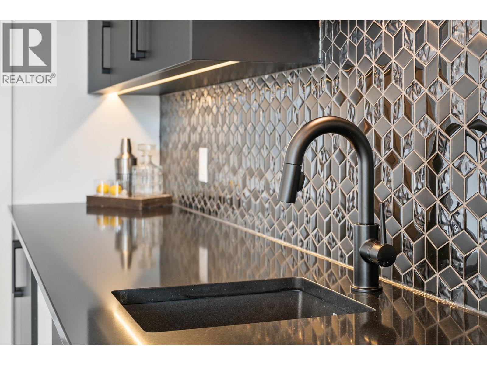 901 Melrose Street, Kelowna, British Columbia  V1P 0A8 - Photo 68 - 10382341