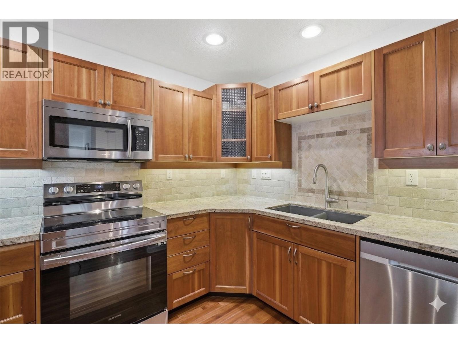 610 Gleneagles Drive, Kamloops, British Columbia  V2E 1Z1 - Photo 15 - 10382621