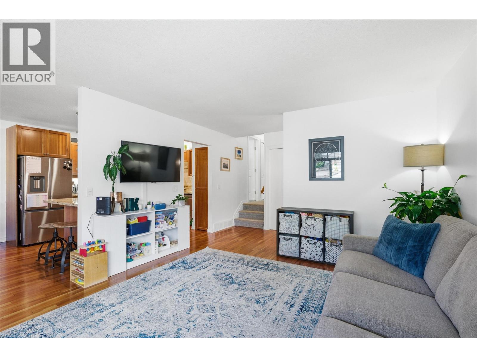 610 Gleneagles Drive, Kamloops, British Columbia  V2E 1Z1 - Photo 9 - 10382621