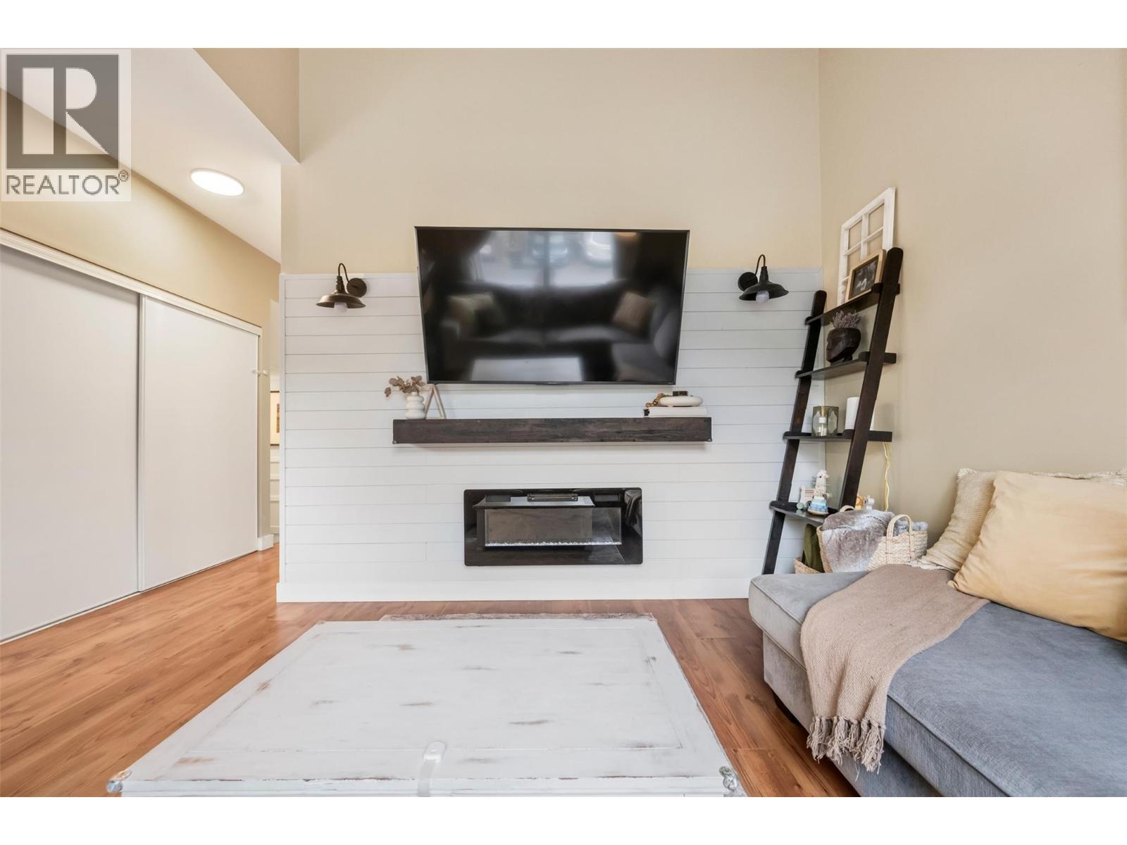 48 Galt Avenue Unit# 127, Penticton, British Columbia  V2A 9C3 - Photo 5 - 10379128