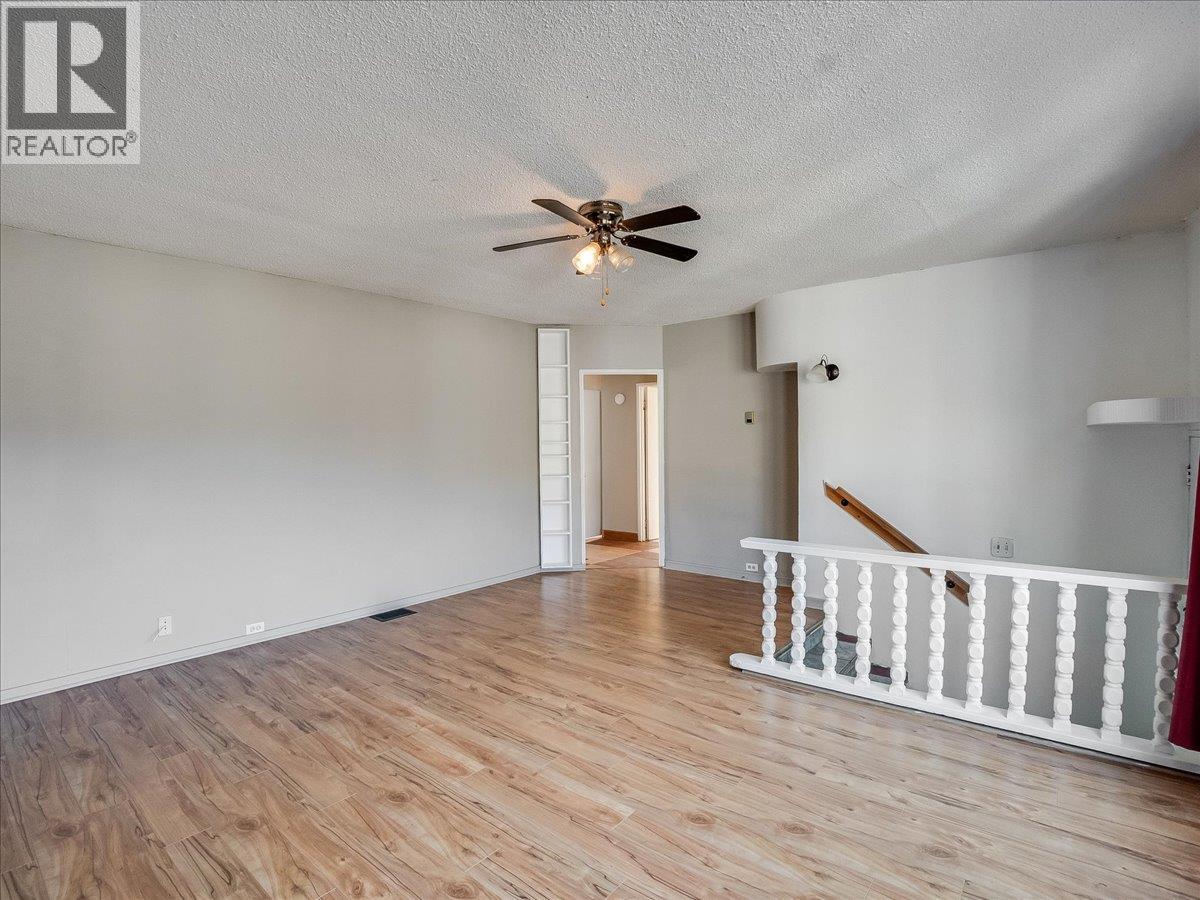 2172 Second Avenue, Trail, British Columbia  V1N 1N5 - Photo 11 - 10382870